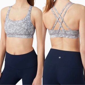 Lululemon Womens Energy Sports Bra Summer Shade Ice Gray Size 8 Reflective Logo
